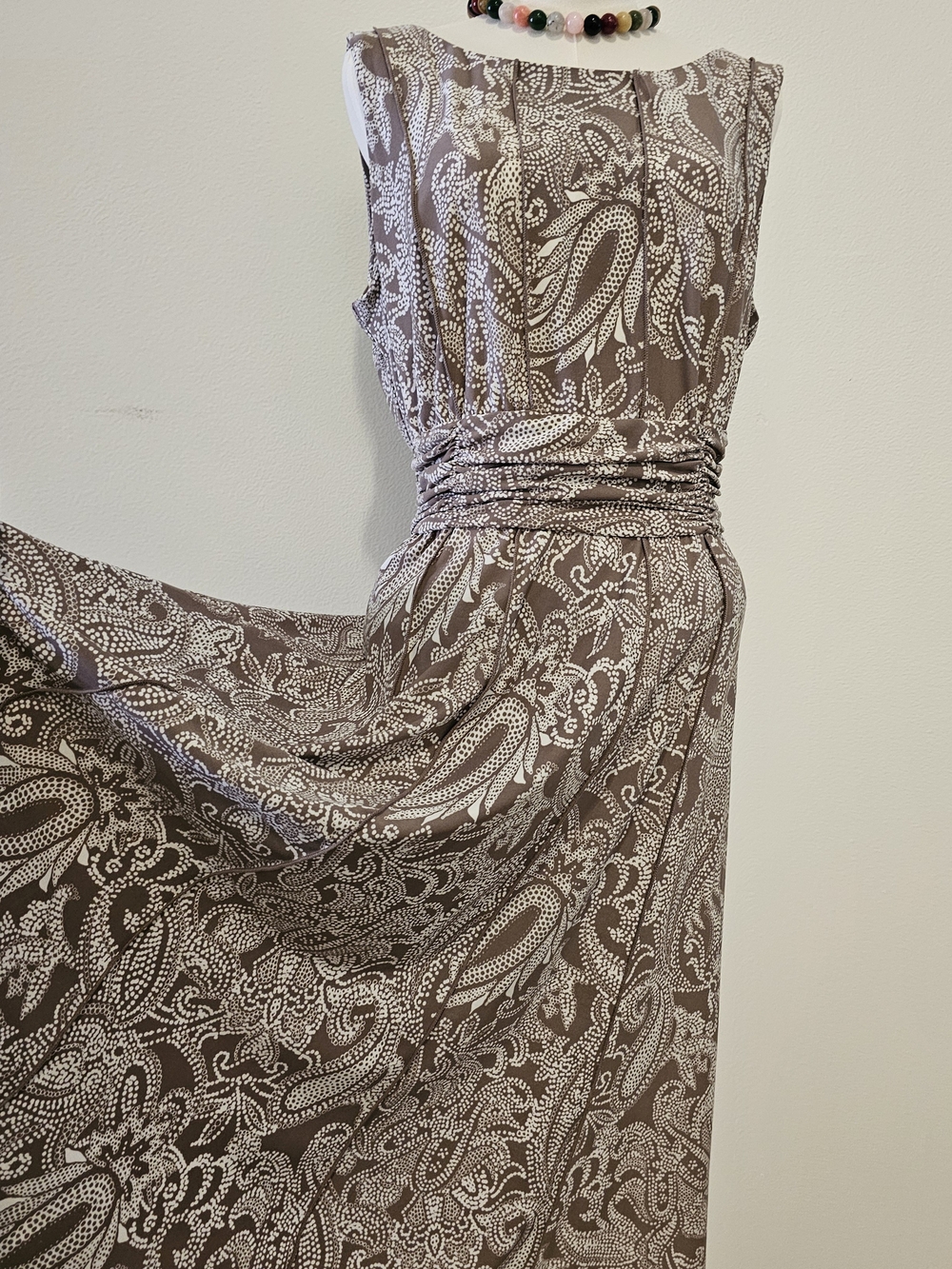Perceptions New York Taupe Paisley Sleeveless Maxi Dress
